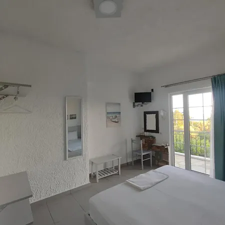 Armeno 3* 利迈纳里亚