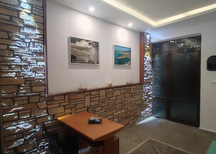 Armeno Aparthotel 3*