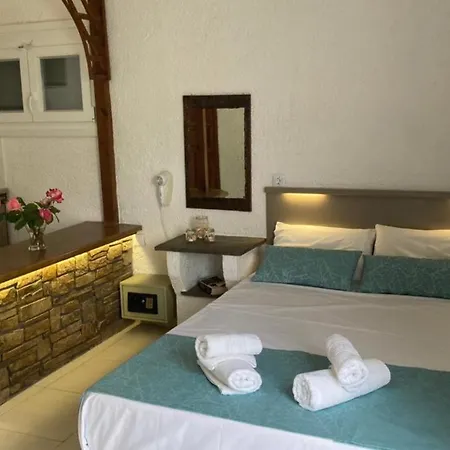 Apartmanhotel Armeno 3*