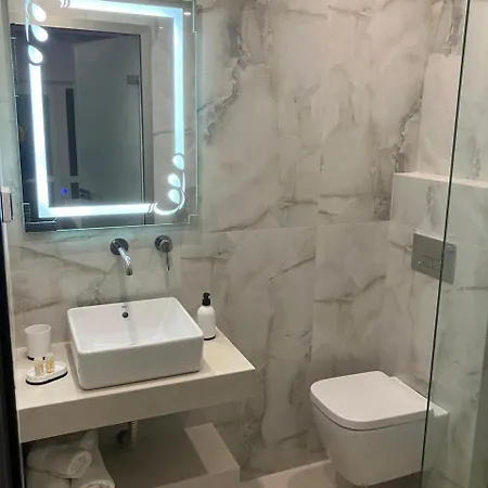 Apartmanhotel Armeno 3*