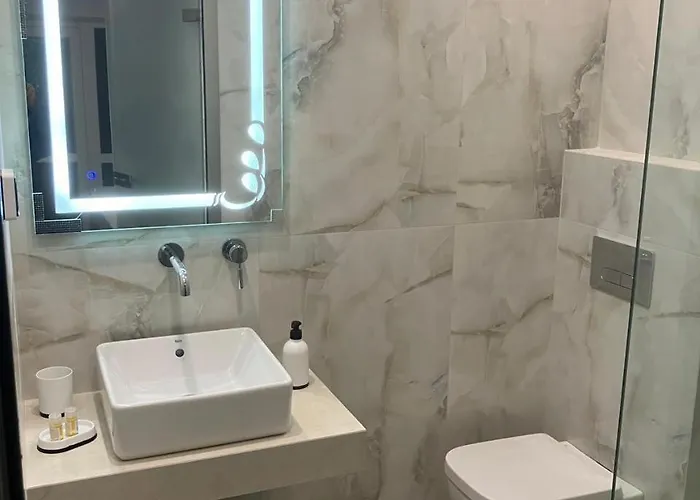 Aparthotel Armeno 3*